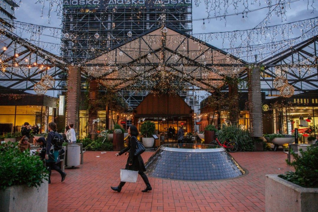 People shopping in the Pavilions in Britomart, Auckland's city centre. Image: Sacha Stejko